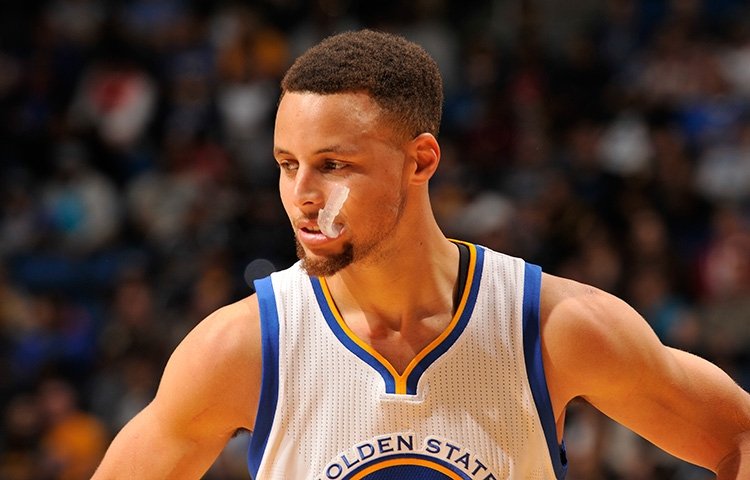 Golden State vyhralo v Orlande, Curry zaznamenal 51 bodov