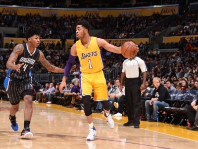 LA Lakers zdolali po obhajcovi trofeje doma aj Orlando