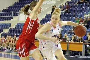 Popradčanky podľahli doma Cassovii