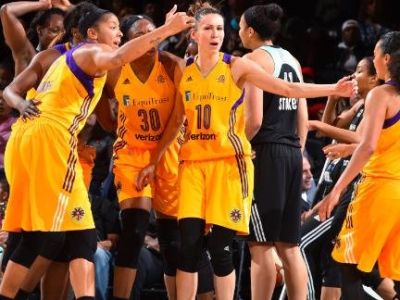 LA Sparks s treťou výhrou v rade, tentoraz v New Yorku po predĺžení