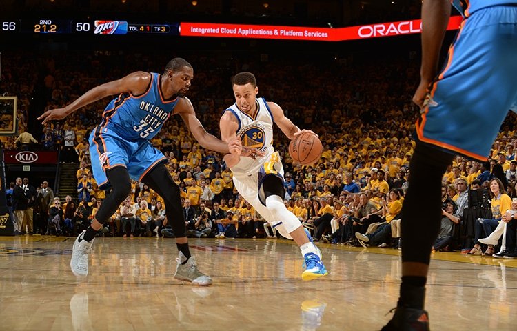 Golden State odvrátilo hrozbu vypadnutia, znížilo stav série na 2:3