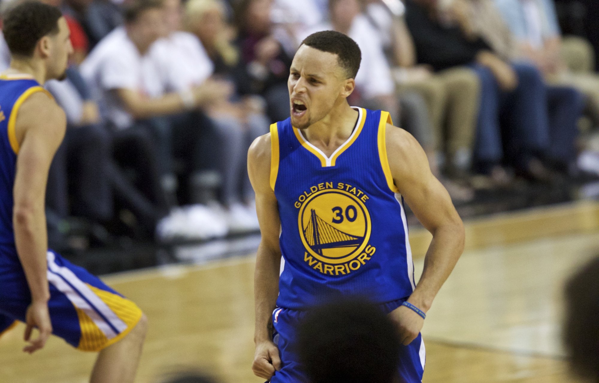 Curry nepôjde na olympiádu, ostatné hviezdy svoj postoj zvažujú