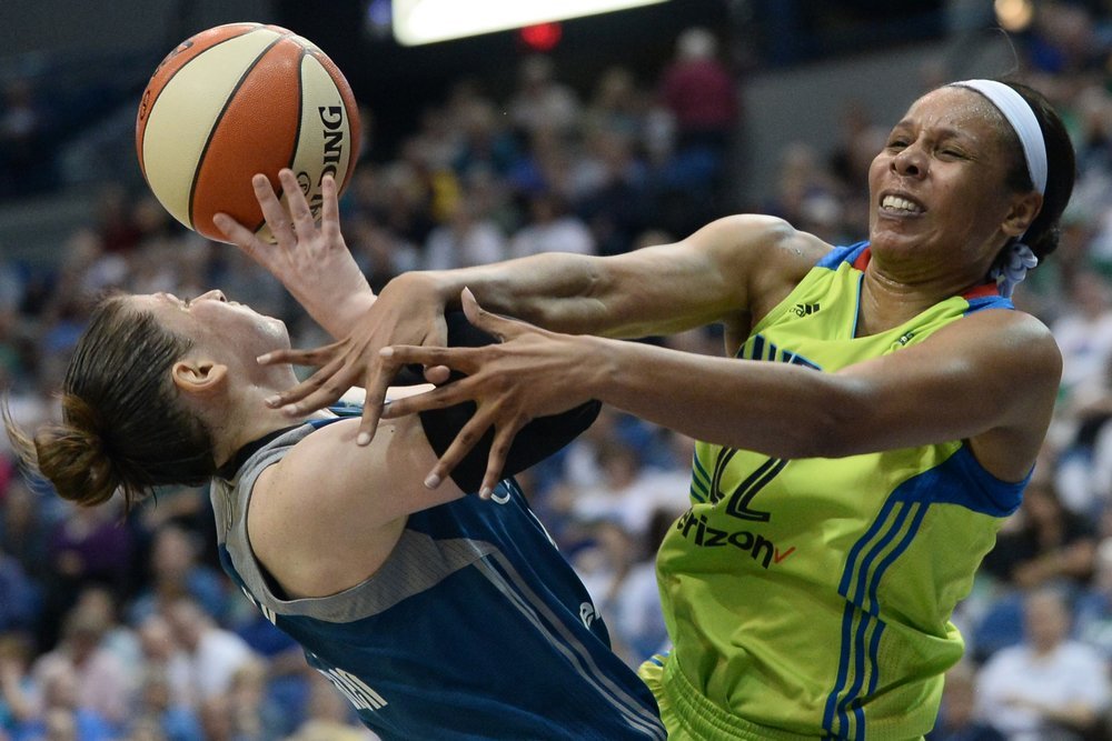 LA Sparks a MIN Lynx vyhrali, spolu sú na čele WNBA
