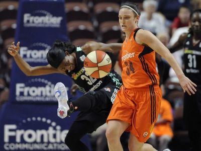 Connecticut Sun neodolali New York Liberty, pripísali si 10. prehru