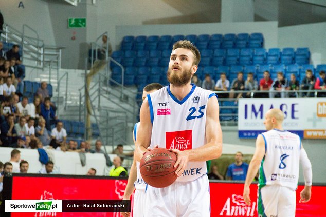 Jelínek odcestoval do Dallasu zabojovať o šancu v NBA