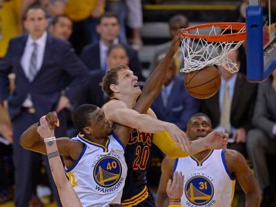 Mozgov vymenil majstrovský Cleveland za LA Lakers