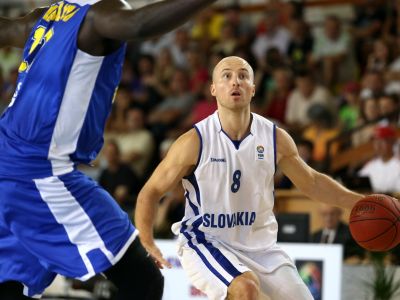 Slováci prehrali v priateľskom zápase s Rakúskom 57:92