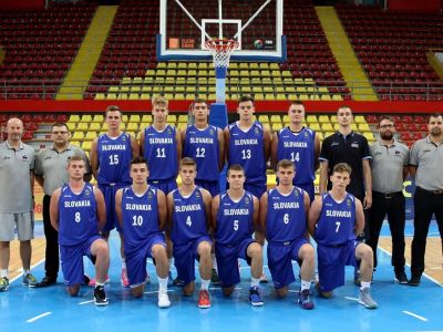 Slováci s prvou prehrou, Ukrajine podľahli 61:78