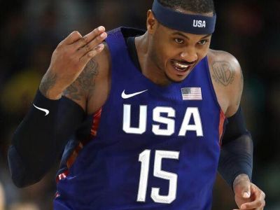 V NBA je jedným z mnohých, v tíme USA však nemá konkurenciu