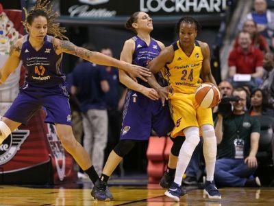 Fever podľahli Mercury, Sun porazili Stars