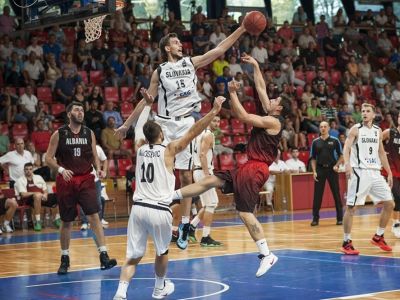 Slováci uspeli až v treťom zápase, nad Albánskom vyhrali 69:60