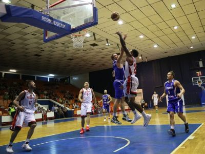 Slováci prehrali na záver kvalifikácie s Albánskom 65:72