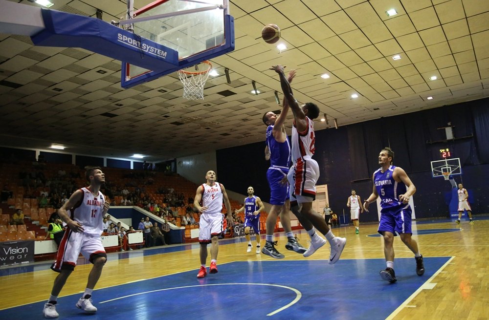 Slováci prehrali na záver kvalifikácie s Albánskom 65:72