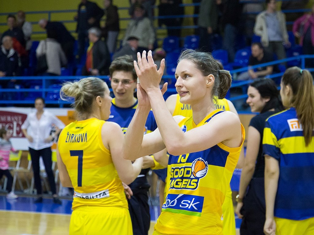 Jasne a suverénne