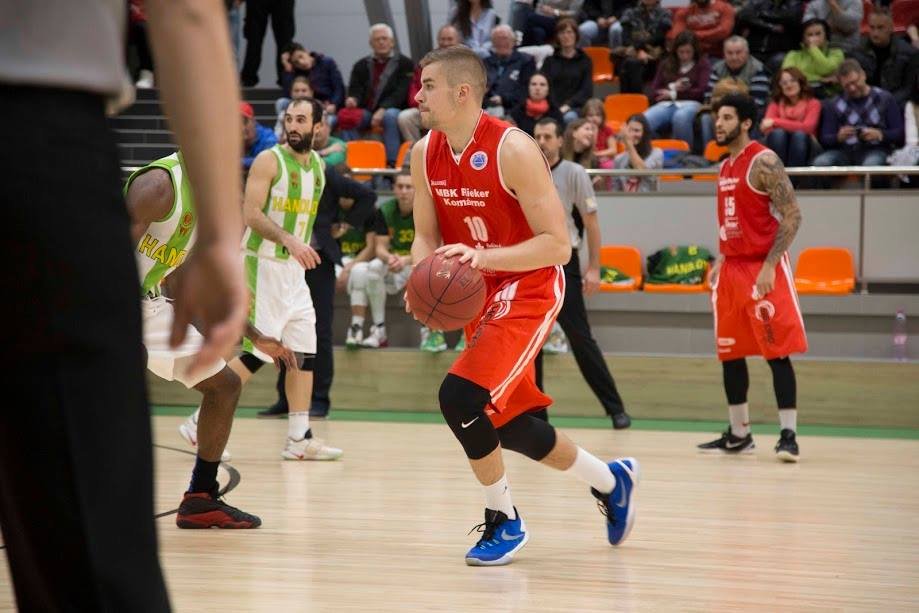 Halada: Tréner nás nabádal „play together“