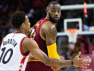Cleveland zdolal Toronto 121:117, LeBron James blízko triple-double