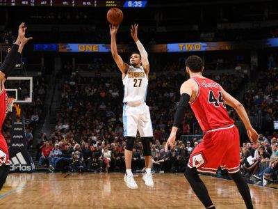 Nováčik Murray potiahol Denver k víťazstvu nad Chicagom
