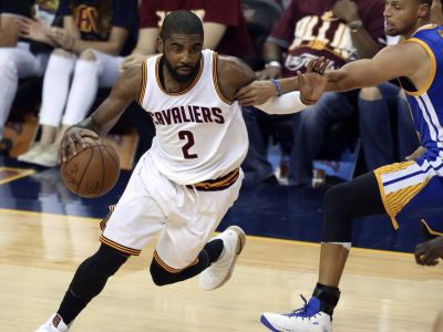 Westbrook bez asistencie a vylúčený, James siahal na triple-double