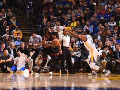 Houston ukončil 12-zápasovú víťaznú sériu Golden State