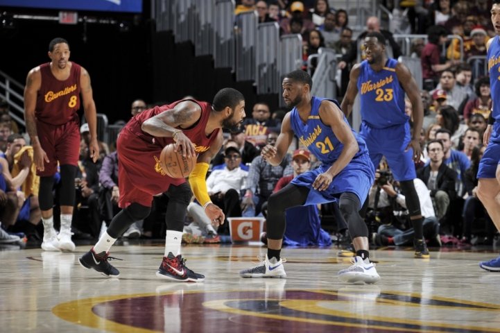 Majstrovský Cleveland zdolal Golden State, rozhodol Irving