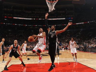 San Antonio zdolalo v šlágri Toronto