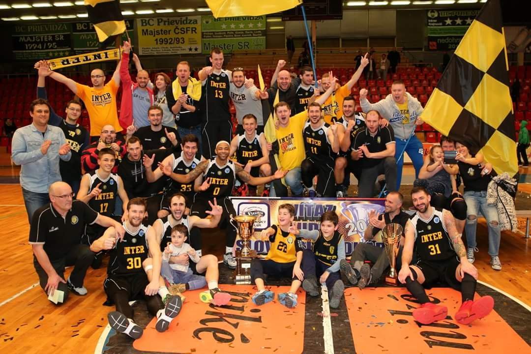 LIVE Štartuje Slovenský pohár. Vyše polovica tímov môže vyhrať