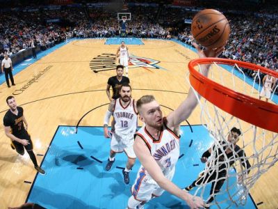 Thunder zdolali LA Lakers, Westbrook s ďalším triple-double
