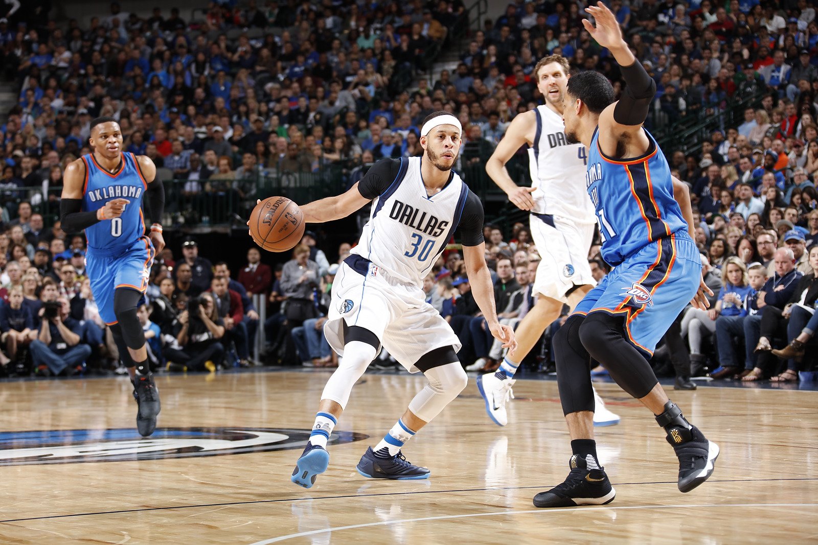 Dallas porazil Oklahoma City, Nowitzki dosiahol double double