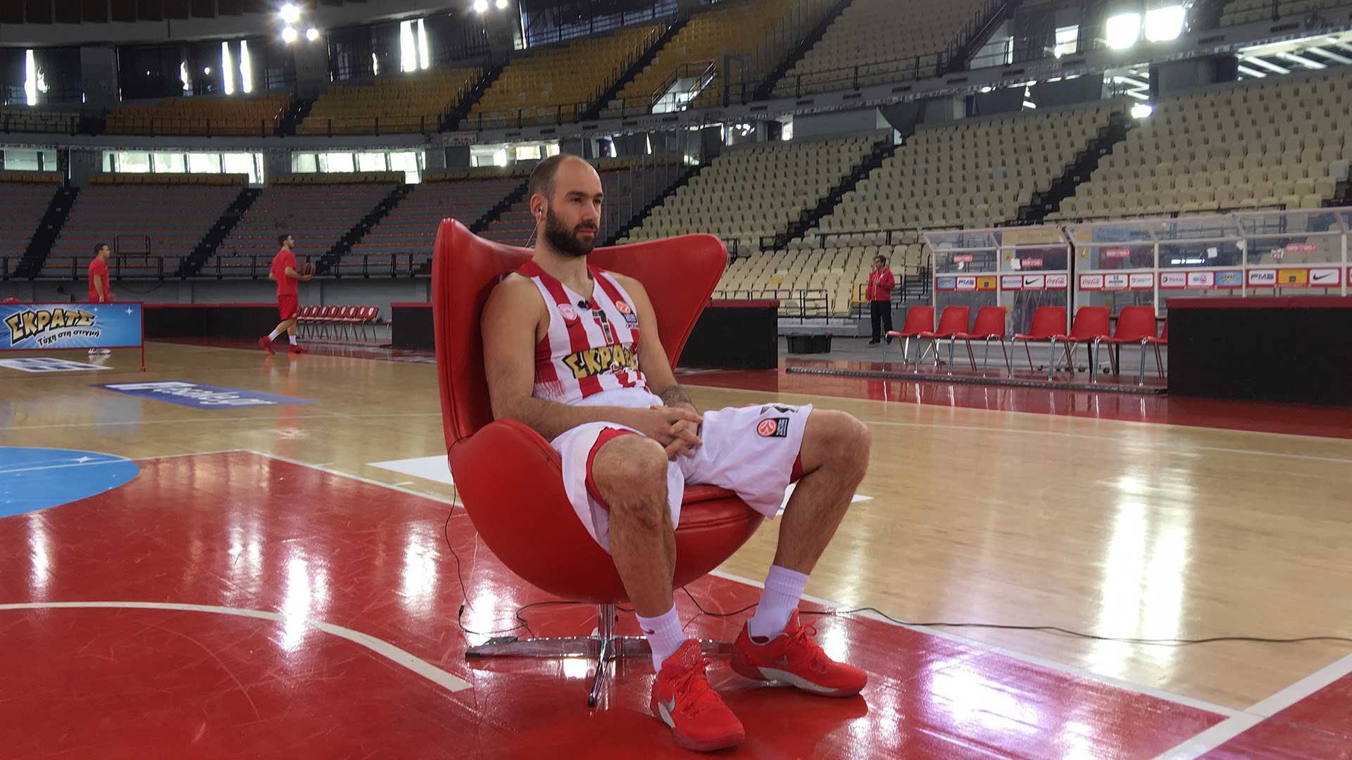 Ivković ho miluje, Obradović nenávidí. Je hrajúcou legendou európskeho basketbalu