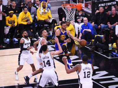 Golden State bez prehry do finále NBA