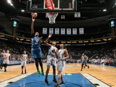 Lynx porazili Stars, Wings vyhrali so Sun