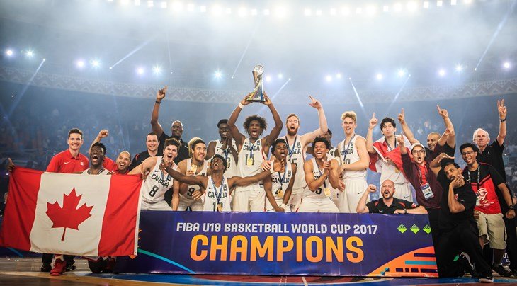 Kanaďania šokovali aj Američanov a ovládli juniorské MS