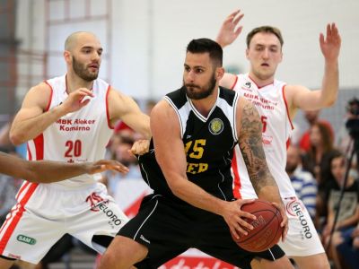 Sviatok basketbalu. Šampión hostí vicemajstra, uspieť chcú obaja