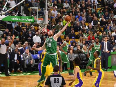 Boston má ako prvý 10 víťazstiev, Golden State dosiahli deviate