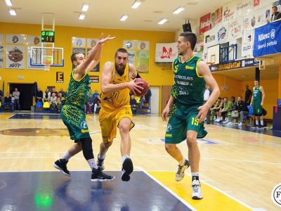 Levice zabudli rýchlo na Inter a udržali druhé miesto výhrou vo Svite