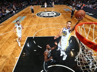 Golden State víťazne v Brooklyne, druhé triple-double Balla