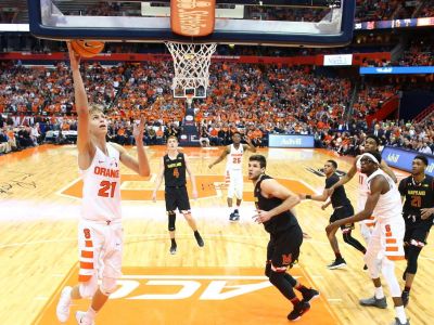 Doležaj si v Syracuse hneď získal 20 tisícový dav