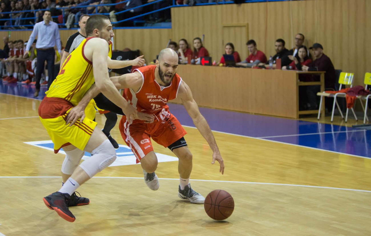 Komárno výborne diriguje Tomič, zatiaľ MVP play-off