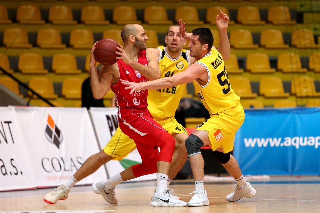 VIDEO+ONLINE: V novom roku zostra – na programe sú aj repríza finále a banícke derby