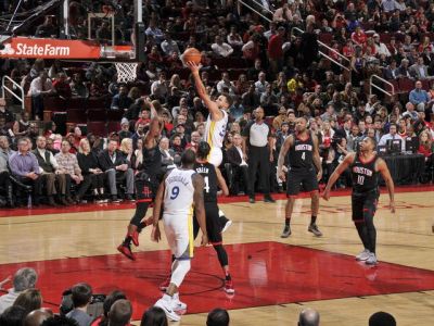 V šlágri víťazstvo Golden State na palubovke Houstonu