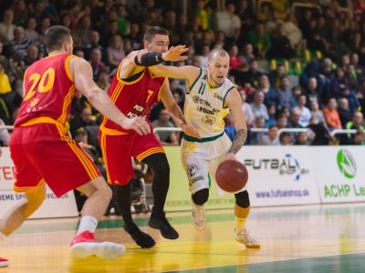 Patrioti skrotili býkov nastrieľanou stovkou. Prehra v Komárne nás nakopla, tvrdí Sims