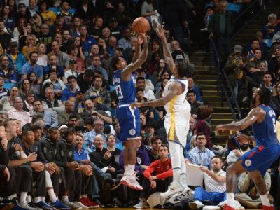 Obhajca Golden State bez Stephena Curryho nestačil na LA Clippers, 50-bodový Lou Williams