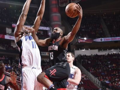 VIDEO Harden ako prvý v dejinách dosiahol triple-double so 60 bodmi