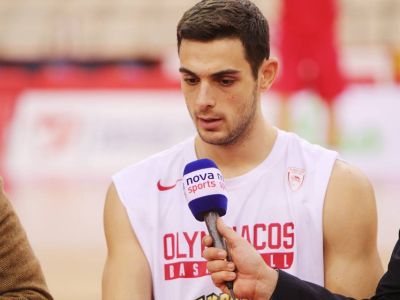 Miluje Netflix a neznáša chladné počasie. Papapetrou je ideálom gréckeho basketbalistu