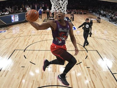 VIDEO Pri smečoch v NBA zvíťazilo retro, skvelý nováčik pripomenul Vinca Cartera