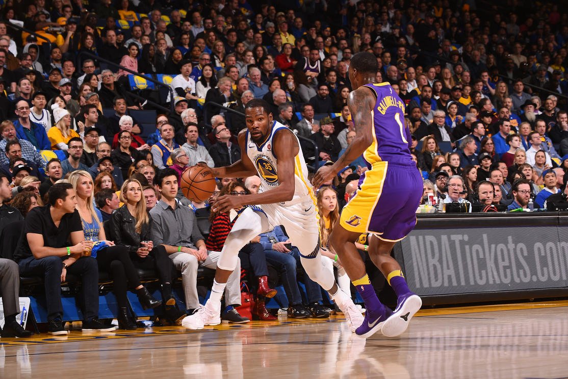 Golden State uspeli aj bez čerstvého tridsiatnika Stephena Curryho