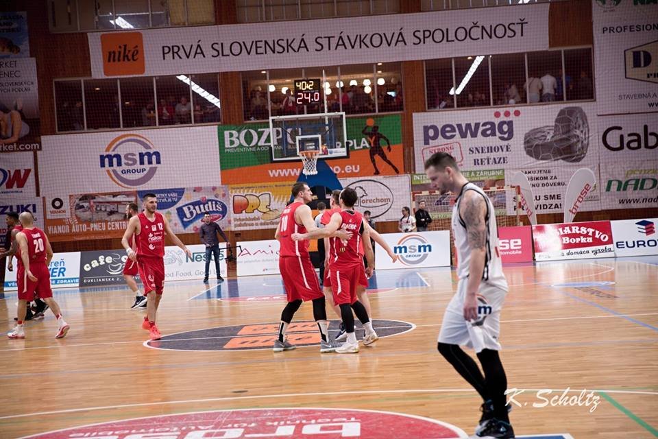 Komárno zdolalo Prievidzu lavičkou a znovunájdeným snajperom Jankovičom