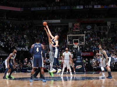 Minnesota ako posledná do play-off, Westbrook po roku opäť so sezónnym triple double