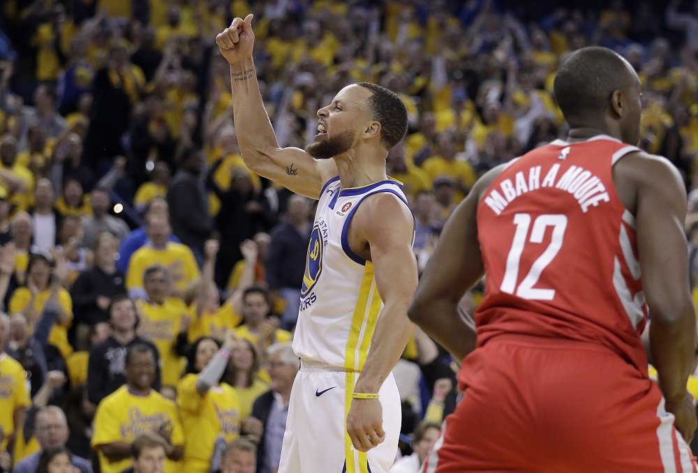VIDEO Curry sa rostrieľal a Golden State hanobne deklasovalo Houston
