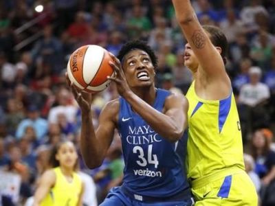 Lynx v novej sezóne WNBA na druhý pokus uspeli